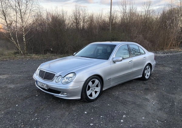 Mercedes-Benz Klasa E cena 13499 przebieg: 312000, rok produkcji 2002 z Warszawa małe 92